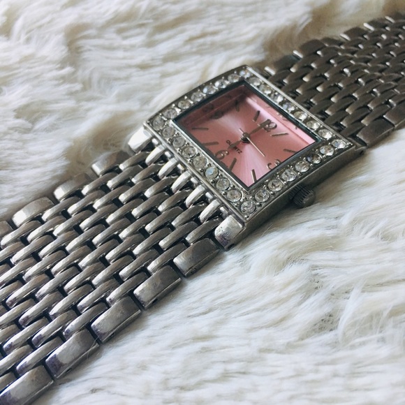 ✨GLAMOROUS✨WATCH💕 - Picture 4 of 5